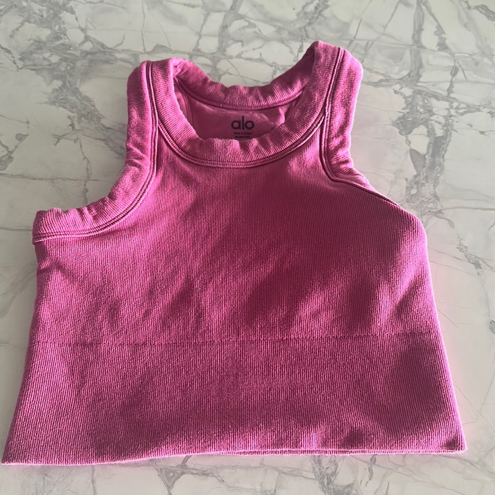 Ribbed Alo bra/top raspberry